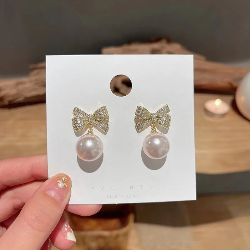 New Fashion Korean Crystal Bow Drop Earrings White Red Round Imitation Pearl Dangle Earrings for Women Elegant Party Jewelry