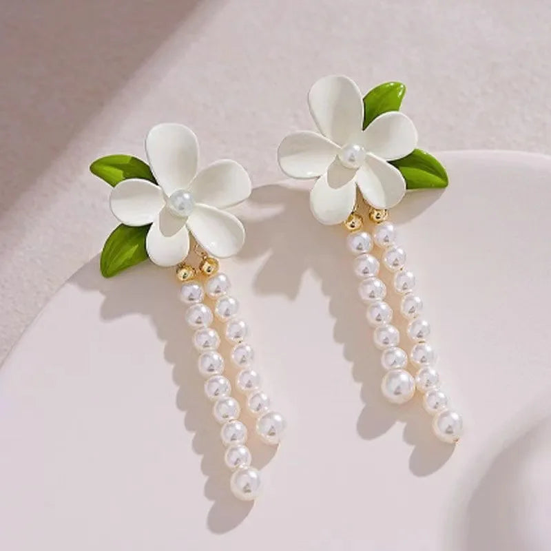 Green Flower Stud Earrings Crystal Dangle Earrings for Women Cute Zircon Flower Clip Light Luxury Casual Party Jewelry Gifts