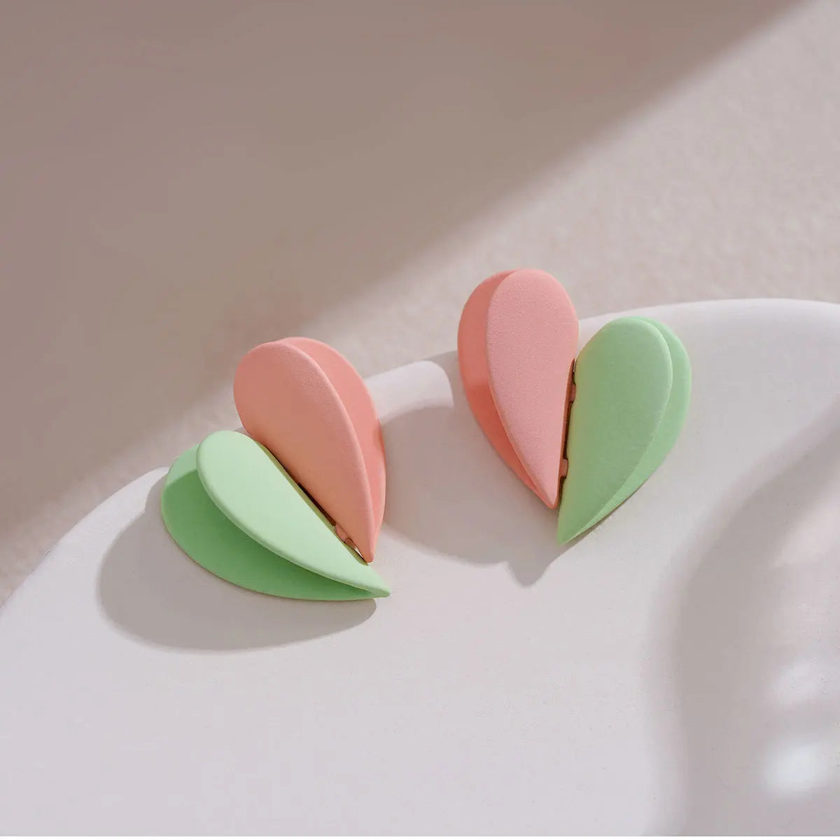 Green Flower Stud Earrings Crystal Dangle Earrings for Women Cute Zircon Flower Clip Light Luxury Casual Party Jewelry Gifts