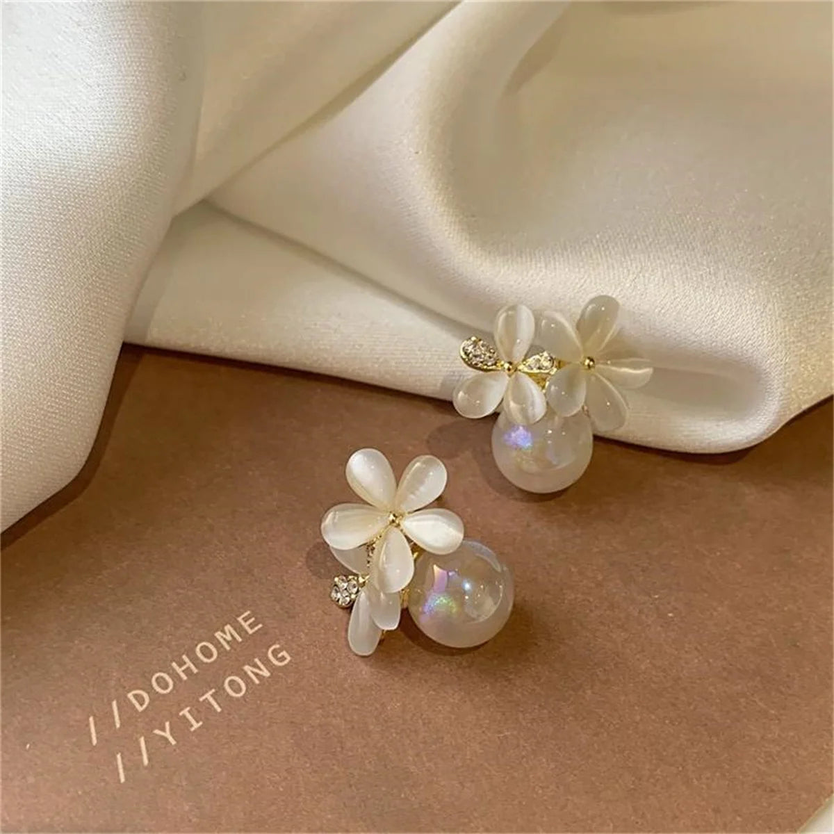 Exquisite Opal Flower Stud Earrings For Women Korean Shiny Crystal Imitation Pearl Floral Leaves Earring Wedding Party Jewelry