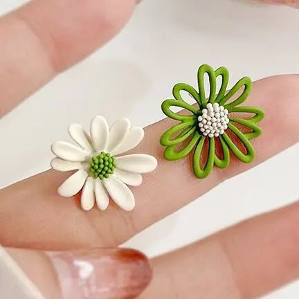 Green Flower Stud Earrings Crystal Dangle Earrings for Women Cute Zircon Flower Clip Light Luxury Casual Party Jewelry Gifts