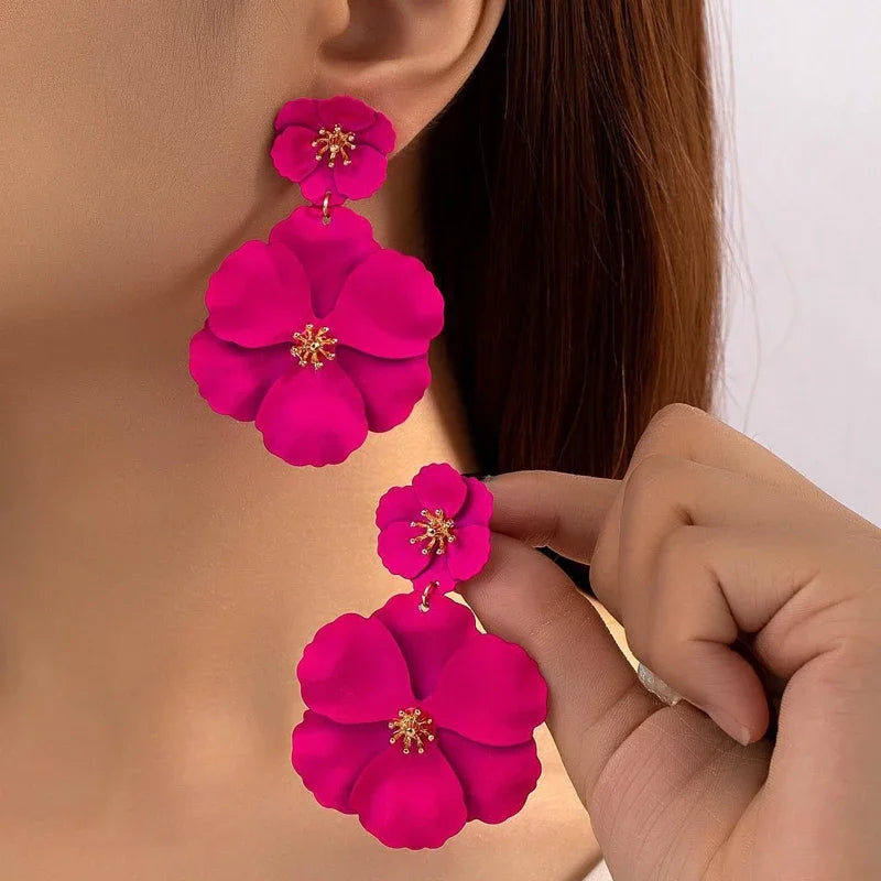 Women Fuchsia Flower Drop Earrings Fashion Jewelry Vintage Temperament Sweet Flower Dangle Earring for Women Holiday Bridal