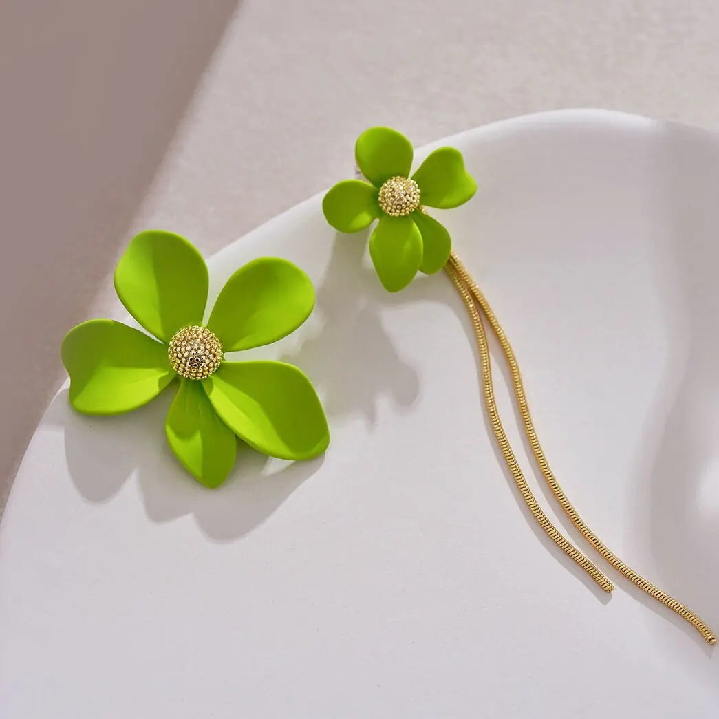 Green Flower Stud Earrings Crystal Dangle Earrings for Women Cute Zircon Flower Clip Light Luxury Casual Party Jewelry Gifts